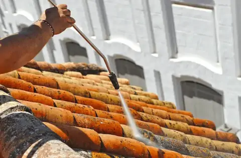 Nettoyage de toitures - Courcelles-lès-Montbéliard